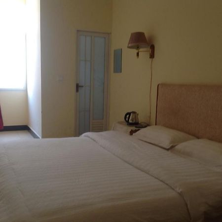 Guandu Guoting Hotel Dabanqiao ภายนอก รูปภาพ